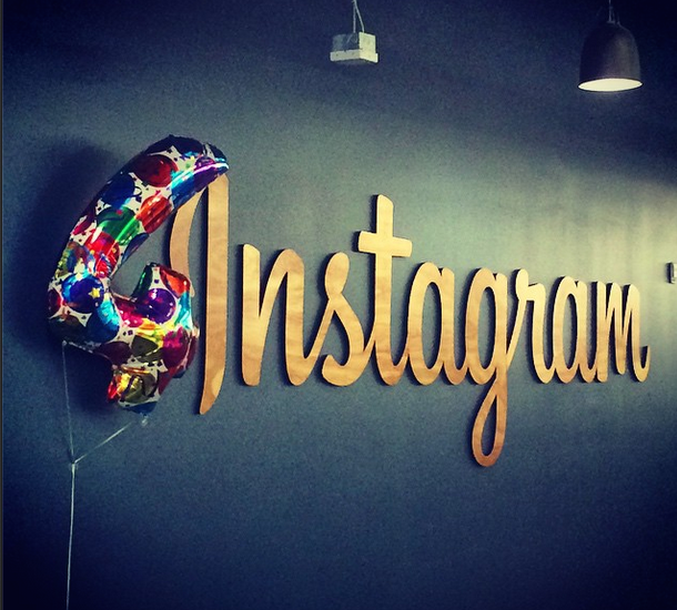 Instagram completa quatro anos em 2014